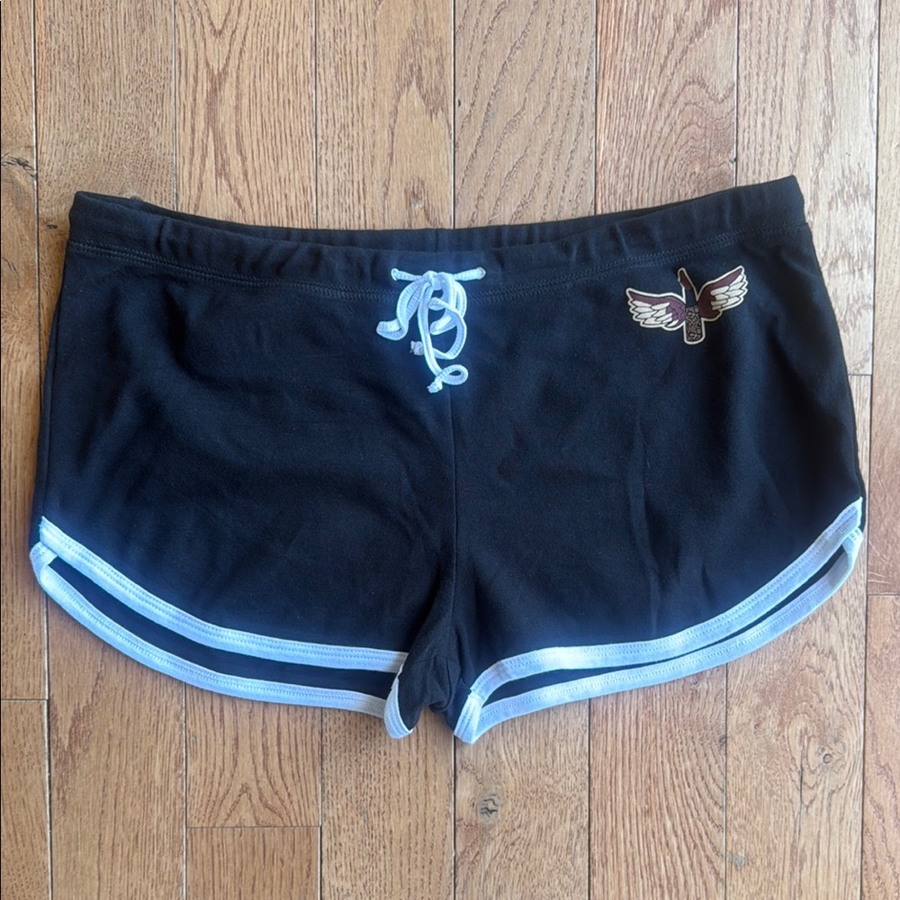 Too Fast “Live Fast Die Pretty” shorts